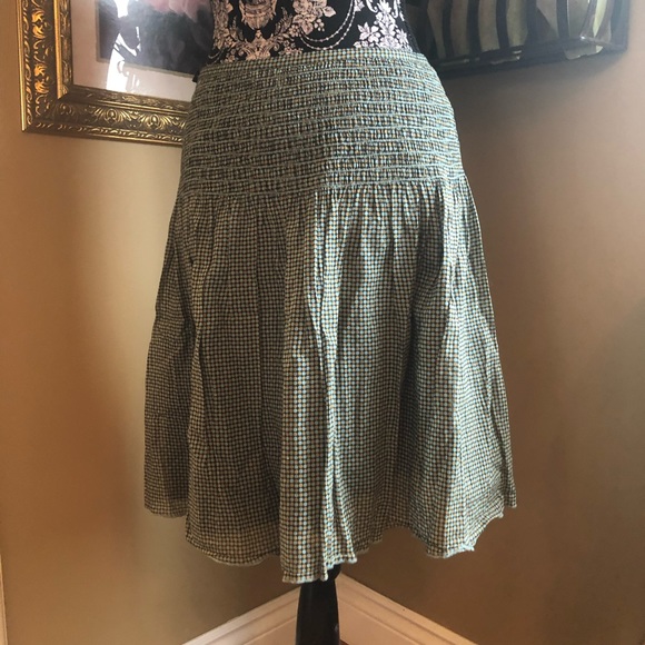 Club Monaco | 2 - Picture 1 of 5